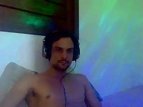 Snapshot of couplemilk chatting on 12-13-24, 12:31 couplemilk online show from 12-13-24, 12:31