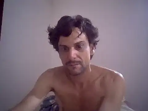 Snapshot of couplemilk chatting on 01-03-25, 08:21 couplemilk online show from 01-03-25, 08:21