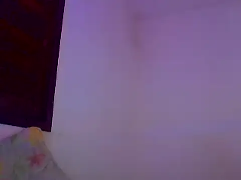 Snapshot of couplemilk chatting on 01-03-25, 10:19 couplemilk online show from 01-03-25, 10:19