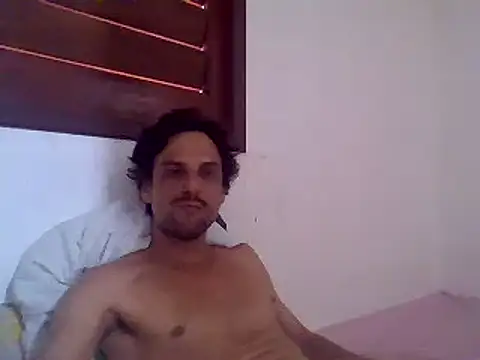 Snapshot of couplemilk chatting on 01-05-25, 08:43 couplemilk online show from 01-05-25, 08:43