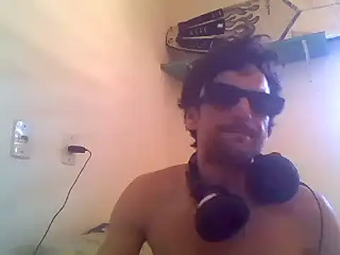 Snapshot of couplemilk chatting on 01-17-25, 05:08 couplemilk online show from 01-17-25, 05:08