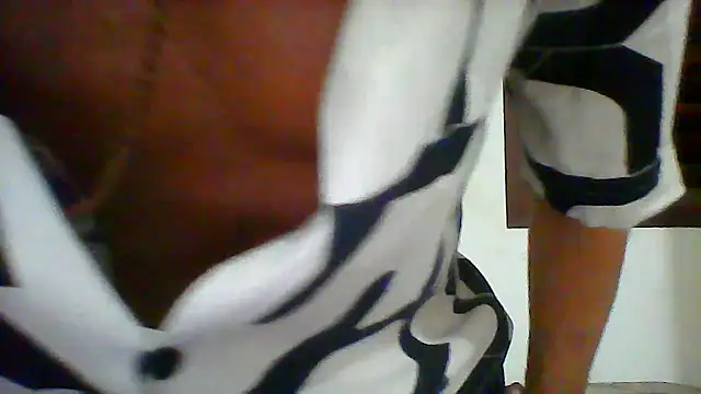 Snapshot of couplemilk chatting on 01-24-25, 02:07 couplemilk online show from 01-24-25, 02:07