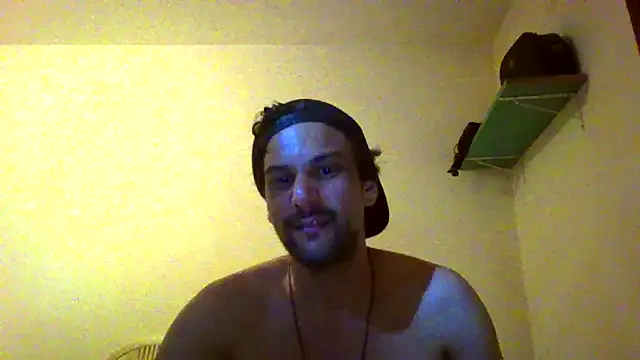 Snapshot of couplemilk chatting on 01-19-26, 01:09 couplemilk online show from 01-19-26, 01:09