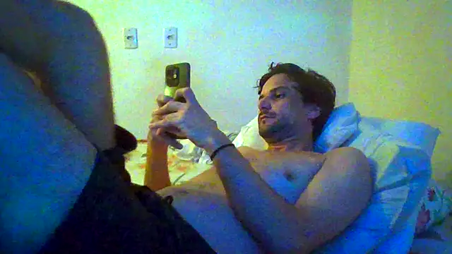 Snapshot of couplemilk chatting on 02-16-26, 05:14 couplemilk online show from 02-16-26, 05:14