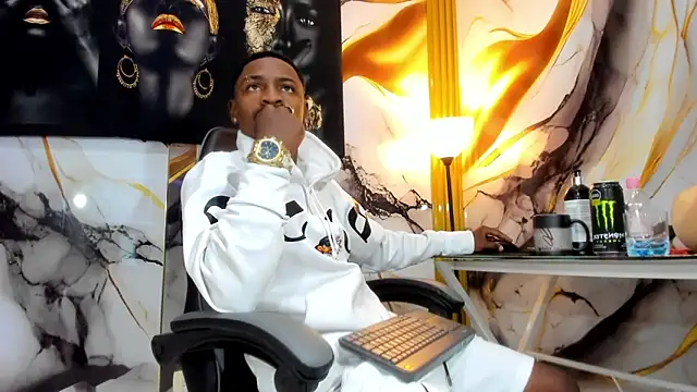 Snapshot of Thomas_shelbys chatting on 11-22-25, 03:49 Thomas shelbys online show from 11-22-25, 03:49