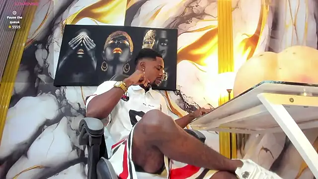 Snapshot of Thomas_shelbys chatting on 01-13-26, 03:45 Thomas shelbys online show from 01-13-26, 03:45