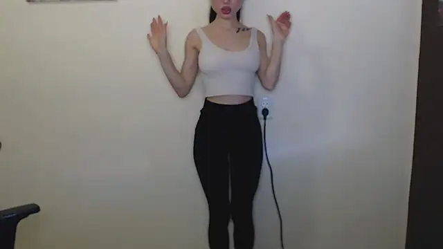 Snapshot of Cutesweetheart chatting on 01-05-25, 12:21 Cutesweetheart online show from 01-05-25, 12:21