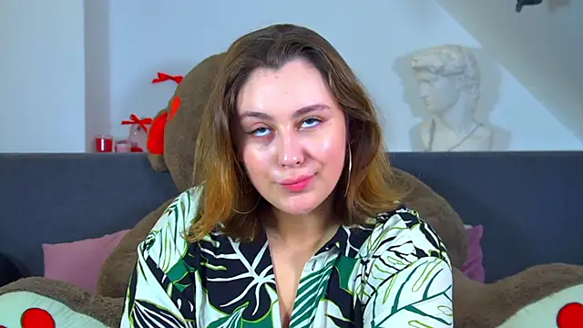 MaryMurray online show from 10-19-25, 06:41