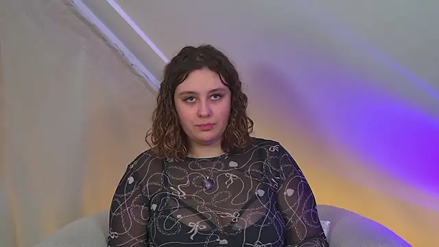 Snapshot of MaryMurray chatting on 01-16-26, 06:23 MaryMurray online show from 01-16-26, 06:23