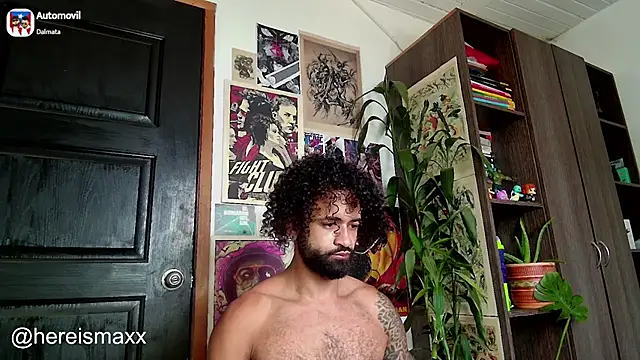 Snapshot of MaxG__ chatting on 12-04-24, 05:22 MaxG online show from 12-04-24, 05:22