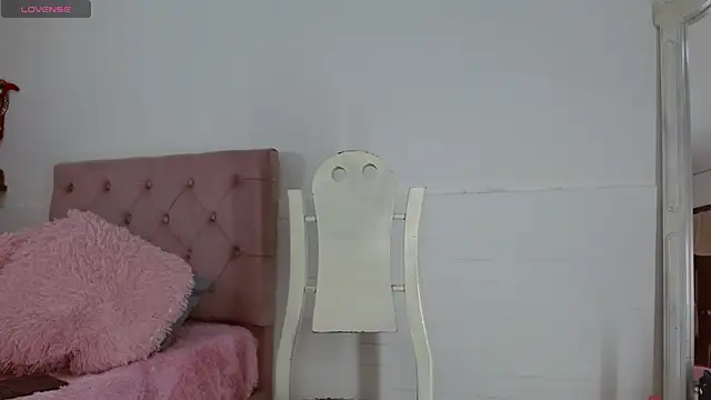 Snapshot of tifanny-squirt chatting on 02-24-25, 03:53 tifanny-squirt online show from 02-24-25, 03:53