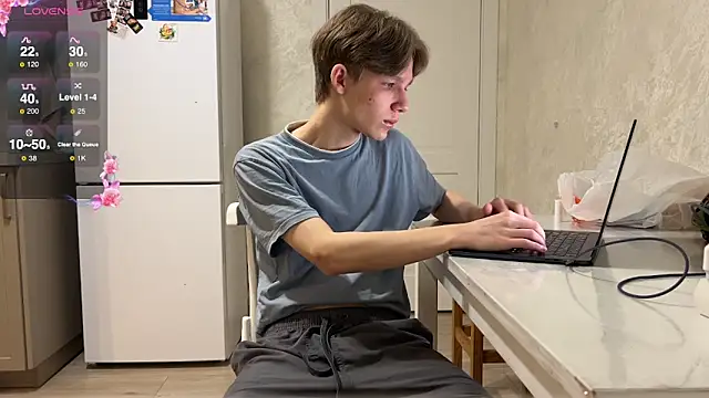 gay boyss online show from 02-25-25, 05:04