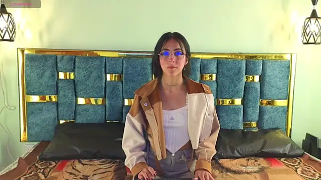 Snapshot of ling_ling24 chatting on 01-22-25, 03:31 ling ling24 online show from 01-22-25, 03:31