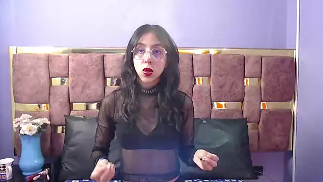 Snapshot of ling_ling24 chatting on 02-19-25, 02:55 ling ling24 online show from 02-19-25, 02:55