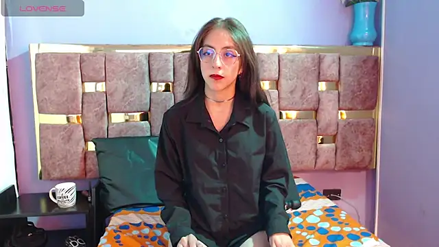 Snapshot of ling_ling24 chatting on 03-05-25, 02:36 ling ling24 online show from 03-05-25, 02:36