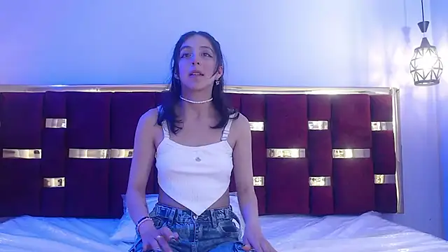 Snapshot of ling_ling24 chatting on 12-15-25, 03:55 ling ling24 online show from 12-15-25, 03:55