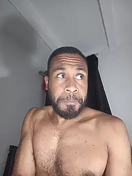 KaelMoreau online show from 11-04-25, 12:32