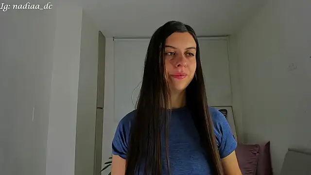 Snapshot of Nadiaa_ chatting on 01-24-25, 03:54 Nadiaa online show from 01-24-25, 03:54