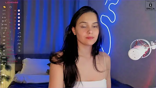 Snapshot of _Sweetie_ chatting on 12-23-24, 01:03  Sweetie  online show from 12-23-24, 01:03