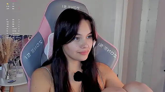 Snapshot of _Sweetie_ chatting on 09-25-25, 02:54  Sweetie  online show from 09-25-25, 02:54