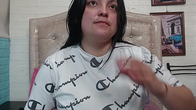 KataleyaStiward online show from 09-11-25, 01:00