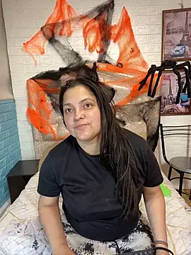 KataleyaStiward online show from 10-24-25, 01:07