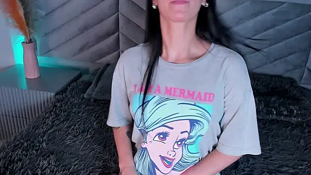 Snapshot of Ary_thompson__ chatting on 12-05-24, 08:11 Ary thompson online show from 12-05-24, 08:11