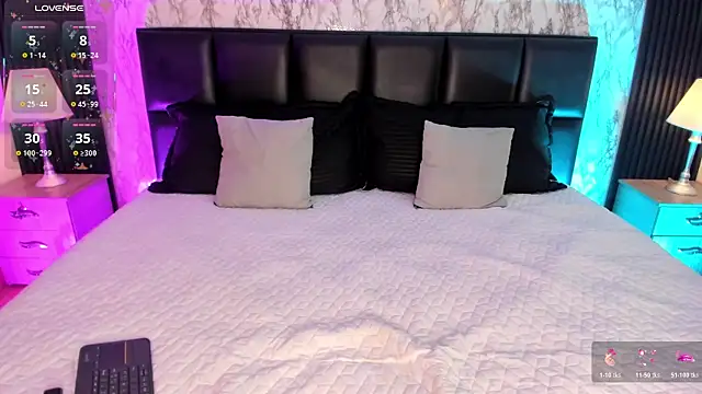 SpicyAmelia online show from 11-11-25, 01:44