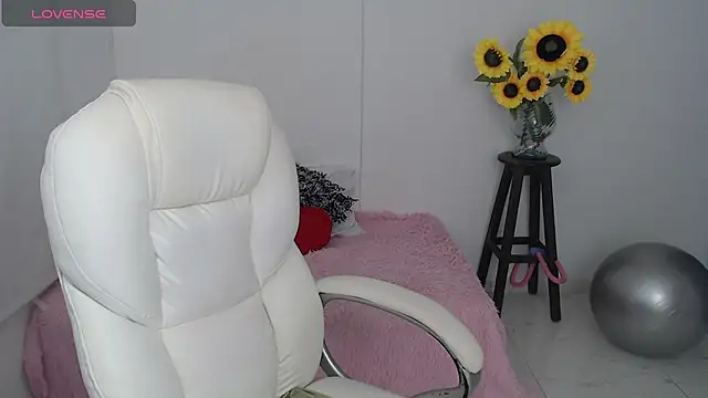 Ghada milf online show from 10-06-25, 10:51