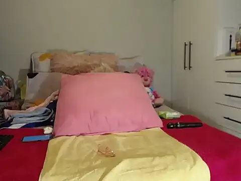 Snapshot of Amberbela chatting on 10-05-25, 06:34 Amberbela online show from 10-05-25, 06:34