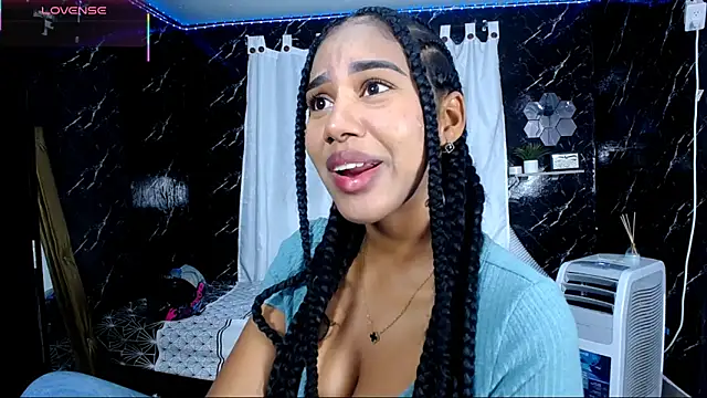 Hillary queen online show from 10-13-25, 01:00