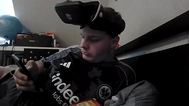 Nicolasjlhkjzl online show from 04-30-26, 01:50