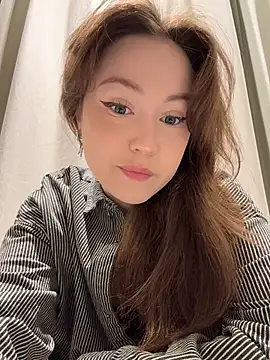 Peachy Dream online show from 11-04-25, 04:39