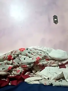 Snapshot of Silveira02 chatting on 12-24-24, 12:55 Silveira02 online show from 12-24-24, 12:55