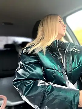 Love Bri online show from 10-12-25, 10:03