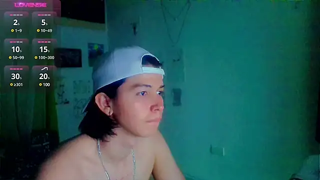 Snapshot of Andy_gray chatting on 02-19-25, 11:06 Andy gray online show from 02-19-25, 11:06