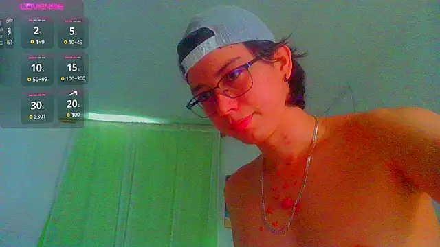 Snapshot of Andy_gray chatting on 02-27-25, 12:56 Andy gray online show from 02-27-25, 12:56