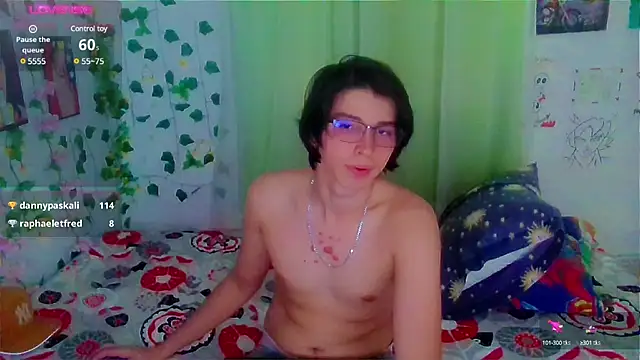 Snapshot of Andy_gray chatting on 03-19-25, 08:32 Andy gray online show from 03-19-25, 08:32