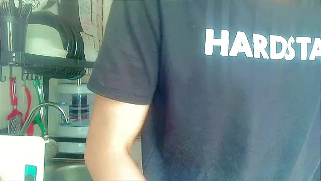 Snapshot of Andy_gray chatting on 12-01-25, 02:44 Andy gray online show from 12-01-25, 02:44