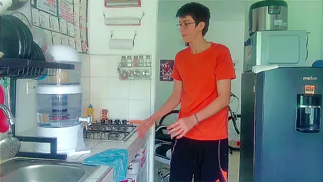 Snapshot of Andy_gray chatting on 12-19-25, 03:52 Andy gray online show from 12-19-25, 03:52