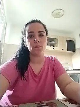 AdelinaJude online show from 04-16-26, 04:08