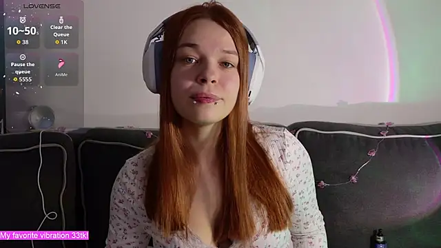 ValBae online show from 11-16-25, 09:42