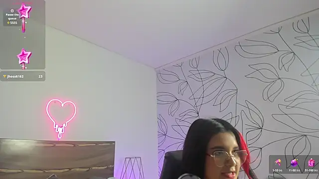 victoria18x online show from 01-29-25, 01:17