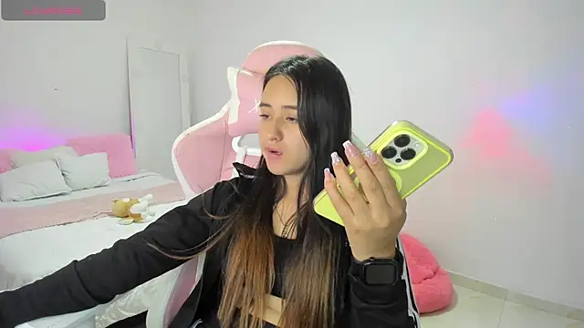 Tinylottie online show from 09-12-25, 04:01