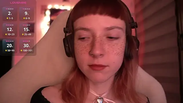 juliapie online show from 12-02-24, 01:25