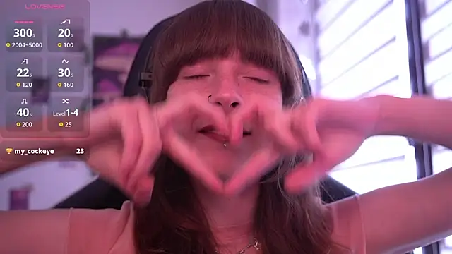 Snapshot of juliapie chatting on 05-15-26, 11:39 juliapie online show from 05-15-26, 11:39