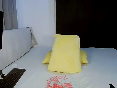 Sugarr   online show from 10-28-25, 03:25