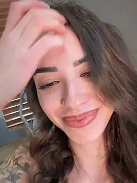 TinyMimi online show from 01-04-25, 06:19