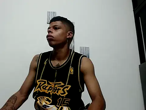 Snapshot of BrandonStond chatting on 09-13-25, 03:28 BrandonStond online show from 09-13-25, 03:28