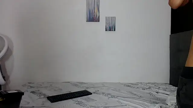 Snapshot of BrandonStond chatting on 10-25-25, 03:36 BrandonStond online show from 10-25-25, 03:36